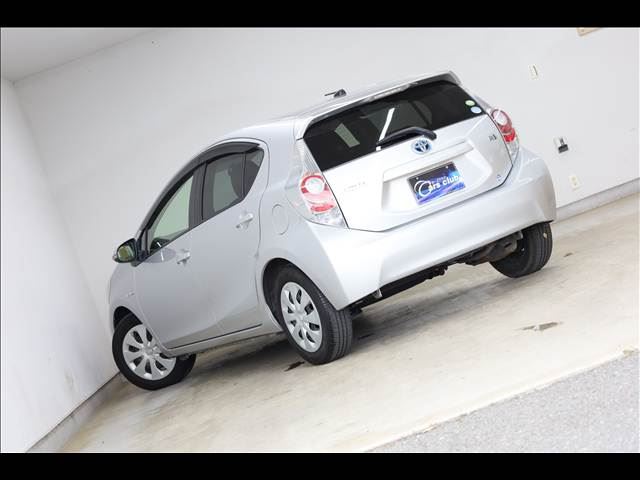 صورة مصغرة 11 لـ 2012 Toyota AQUA