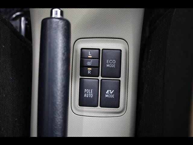 صورة 5 لـ 2012 Toyota AQUA