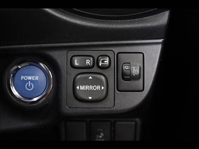 صورة مصغرة 17 لـ 2013 Toyota AQUA