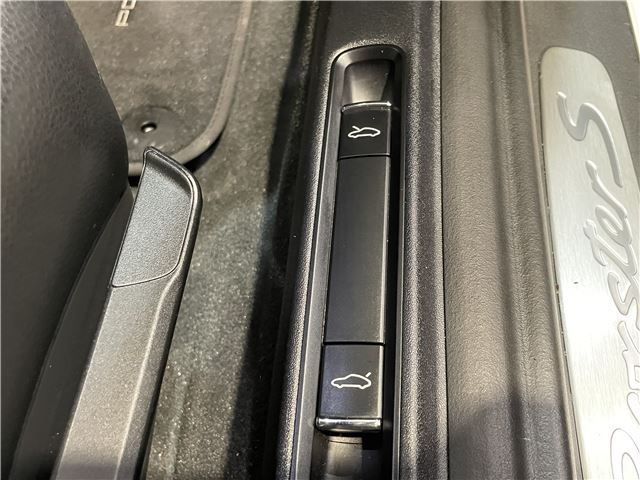 2017 Porsche 718 BOXSTER — миниатюра 26