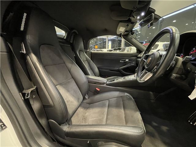 2017 Porsche 718 BOXSTER — миниатюра 28