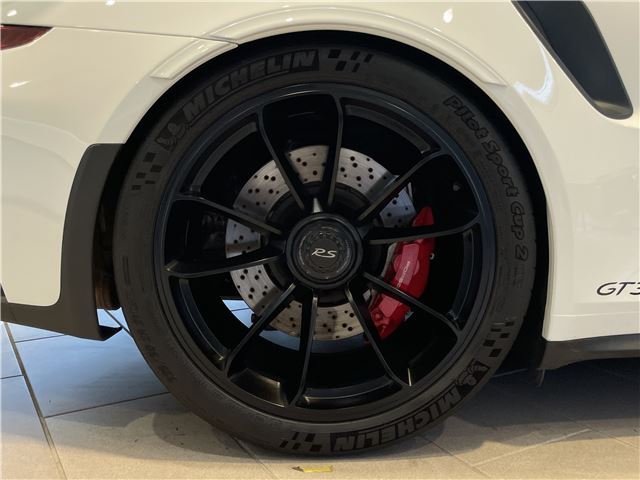 2016 Porsche 911 — миниатюра 11