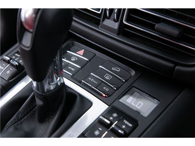 2021 Porsche MACAN — миниатюра 46