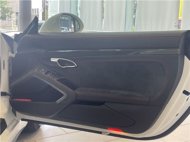 2017 Porsche 911 — миниатюра 18