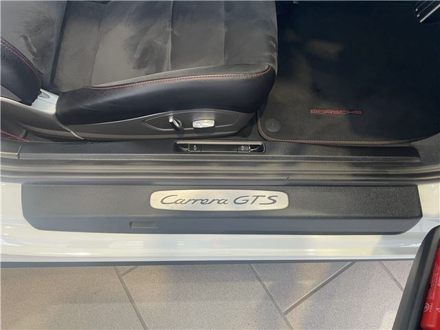 2017 Porsche 911 — миниатюра 20