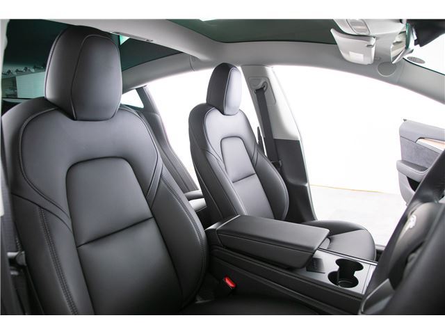 صورة مصغرة 48 لـ 2022 Tesla MODEL 3
