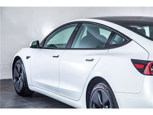 صورة مصغرة 29 لـ 2021 Tesla MODEL 3