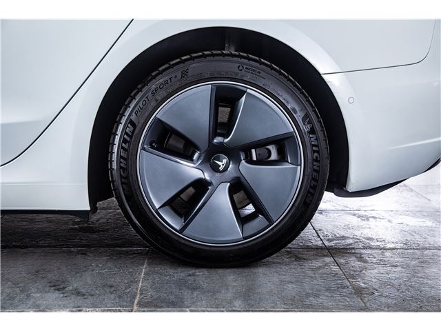 صورة مصغرة 34 لـ 2021 Tesla MODEL 3