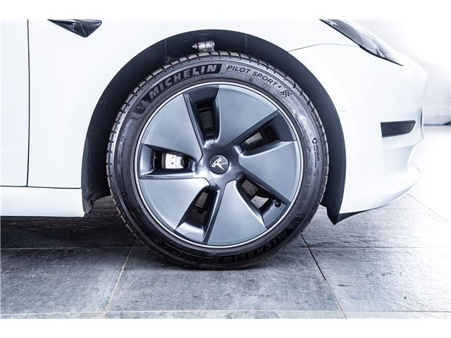صورة مصغرة 35 لـ 2021 Tesla MODEL 3