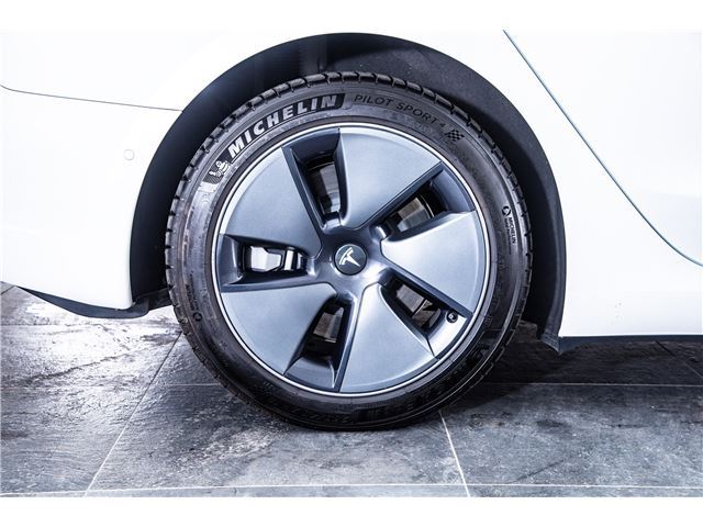 صورة مصغرة 36 لـ 2021 Tesla MODEL 3