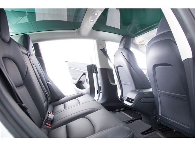 صورة مصغرة 58 لـ 2021 Tesla MODEL 3