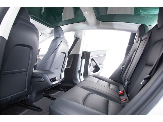 صورة مصغرة 61 لـ 2021 Tesla MODEL 3