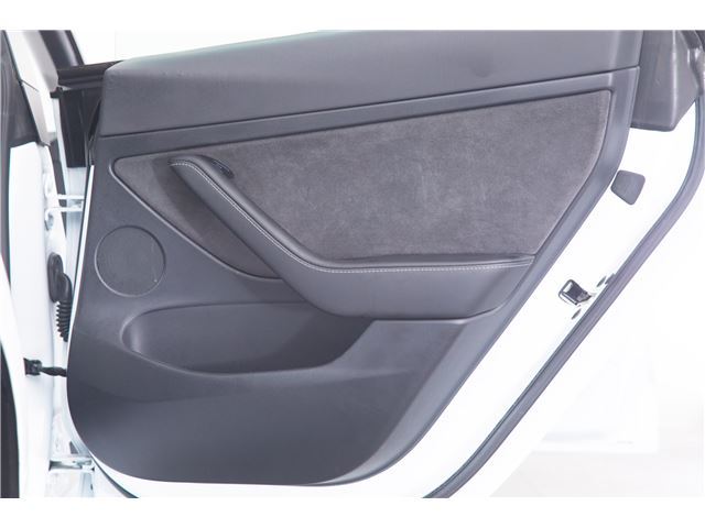 صورة مصغرة 66 لـ 2021 Tesla MODEL 3