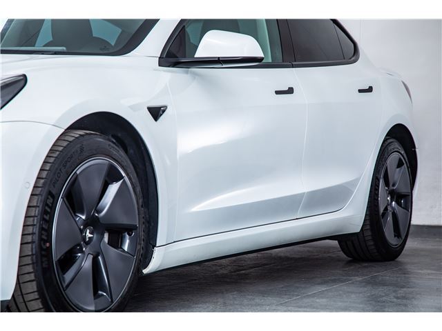 صورة مصغرة 18 لـ 2021 Tesla MODEL 3