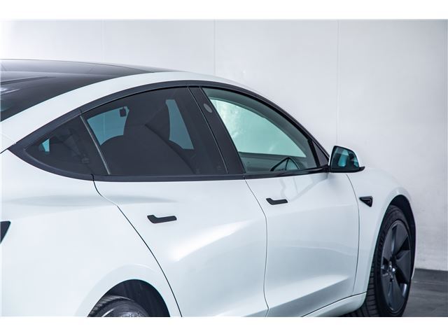 صورة مصغرة 24 لـ 2021 Tesla MODEL 3