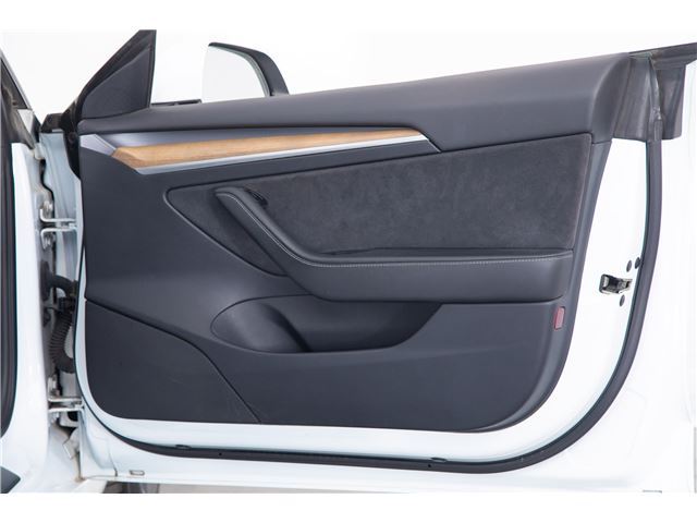 صورة مصغرة 59 لـ 2021 Tesla MODEL 3