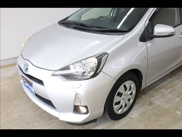 2012 Toyota AQUA — миниатюра 13