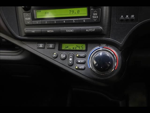 صورة 8 لـ 2012 Toyota AQUA