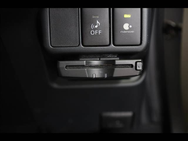 صورة 7 لـ 2012 Toyota AQUA