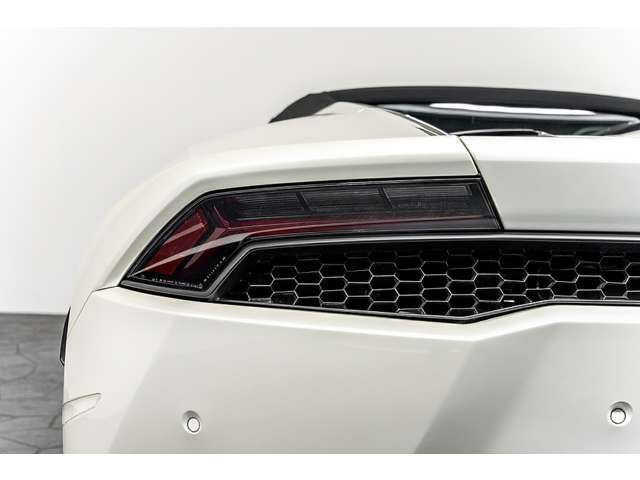 صورة مصغرة 33 لـ 2016 Lamborghini HURACAN SPYDER