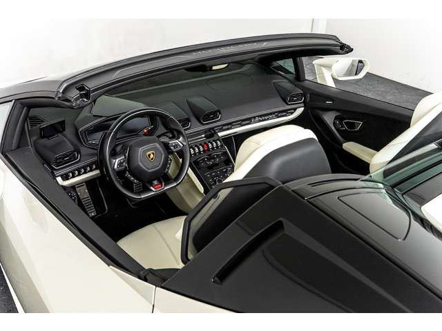 صورة مصغرة 37 لـ 2016 Lamborghini HURACAN SPYDER