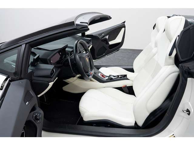 صورة مصغرة 39 لـ 2016 Lamborghini HURACAN SPYDER