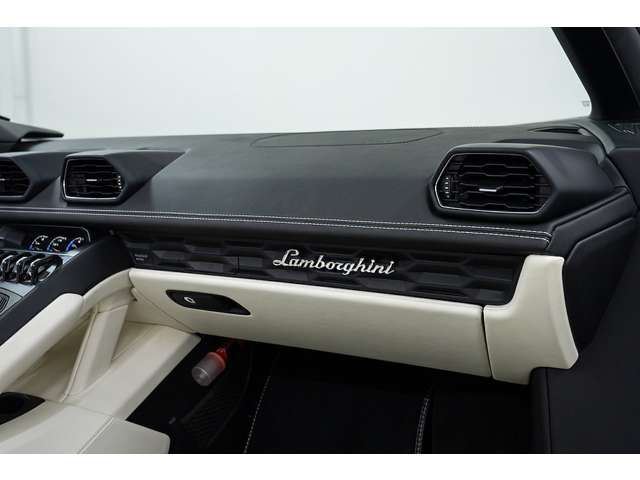 صورة مصغرة 70 لـ 2016 Lamborghini HURACAN SPYDER