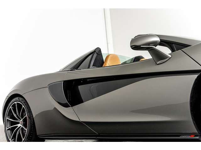 2017 Mclaren 570S SPIDER 缩略图 15