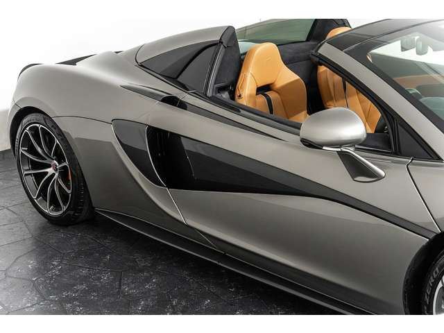 2017 Mclaren 570S SPIDER 缩略图 14