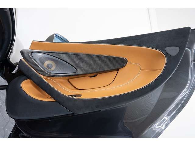 2017 Mclaren 570S SPIDER 缩略图 39