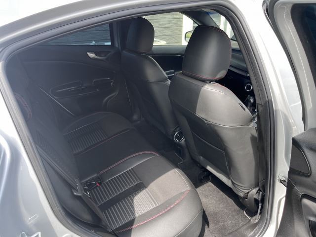 2013 ALFA Romeo GIULIETTA 缩略图 16