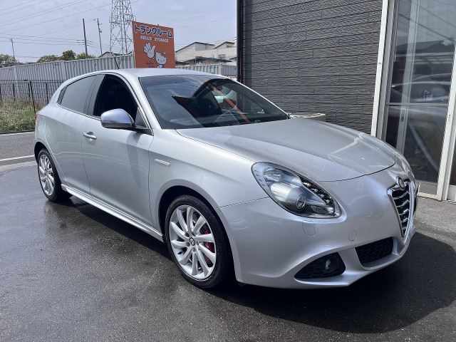 2013 ALFA Romeo GIULIETTA 照片 10