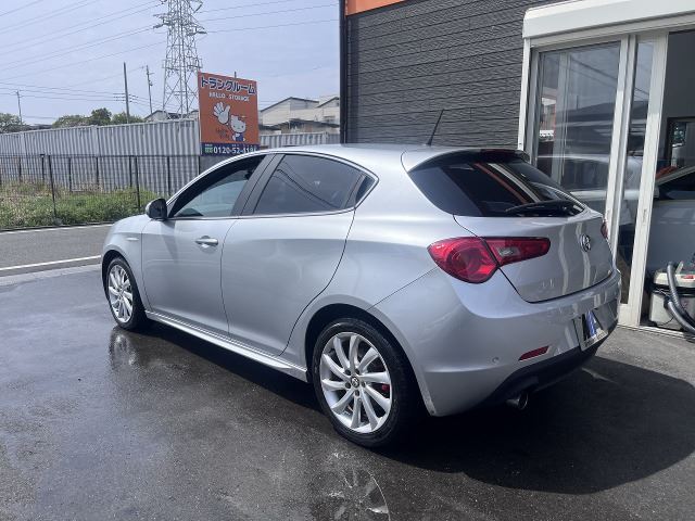 2013 ALFA Romeo GIULIETTA 照片 7
