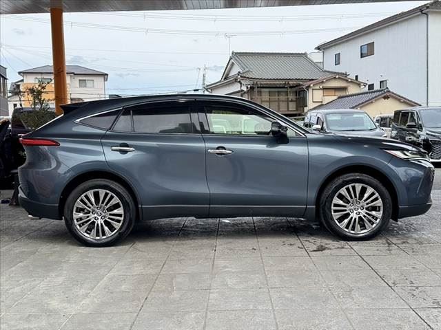 2021 Toyota HARRIER — миниатюра 11