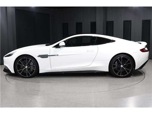 2013 Aston Martin V12 VANQUISH — миниатюра 25