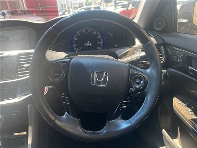صورة مصغرة 11 لـ 2013 Honda ACCORD HYBRID