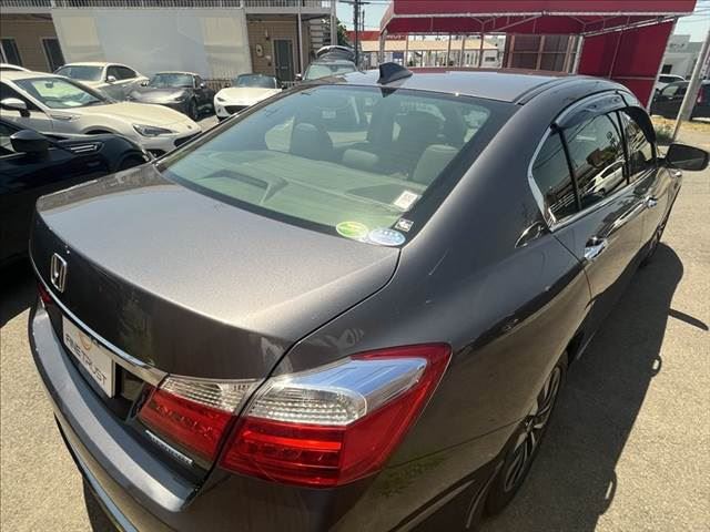 صورة مصغرة 17 لـ 2013 Honda ACCORD HYBRID