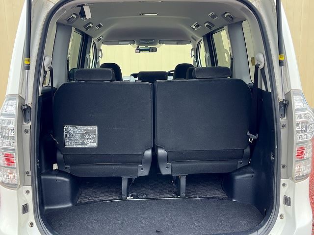صورة مصغرة 21 لـ 2010 Toyota VOXY