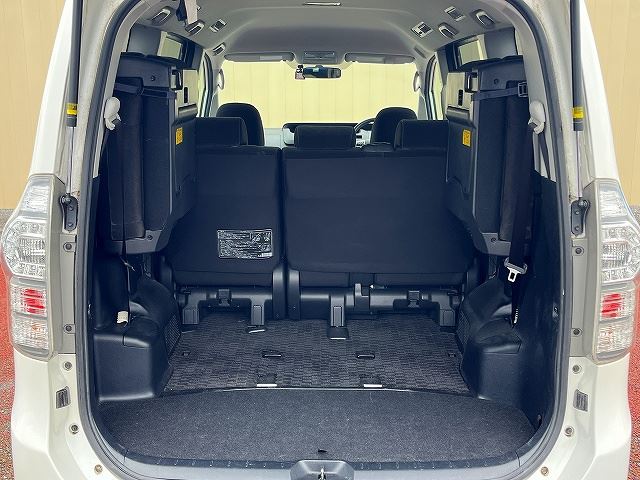 صورة مصغرة 23 لـ 2010 Toyota VOXY