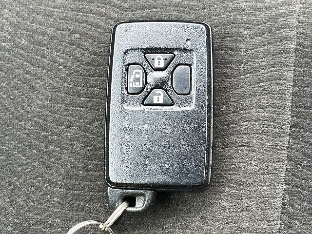 صورة مصغرة 24 لـ 2010 Toyota VOXY