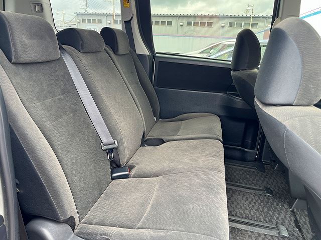 2010 Toyota VOXY 照片 10