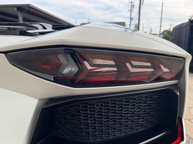 2015 Lamborghini AVENTADOR ROADSTER — миниатюра 50
