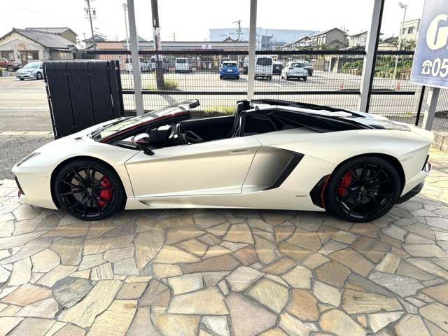 2015 Lamborghini AVENTADOR ROADSTER — миниатюра 63