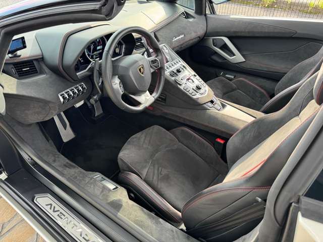صورة 8 لـ 2015 Lamborghini AVENTADOR ROADSTER