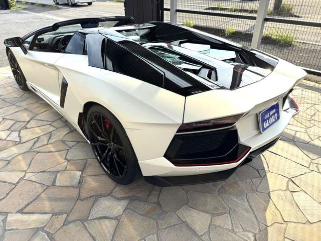 صورة 5 لـ 2015 Lamborghini AVENTADOR ROADSTER