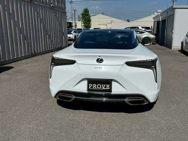 2017 Lexus LC — миниатюра 19