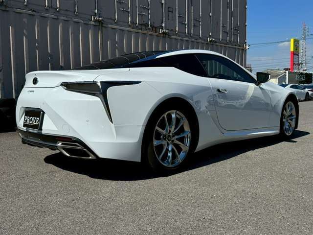 2017 Lexus LC — миниатюра 22