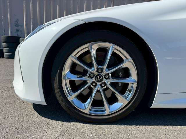 2017 Lexus LC — миниатюра 38