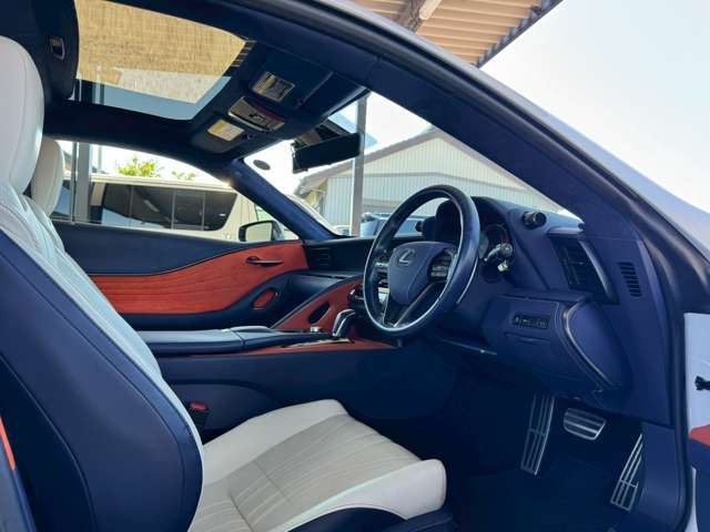 2017 Lexus LC — миниатюра 41