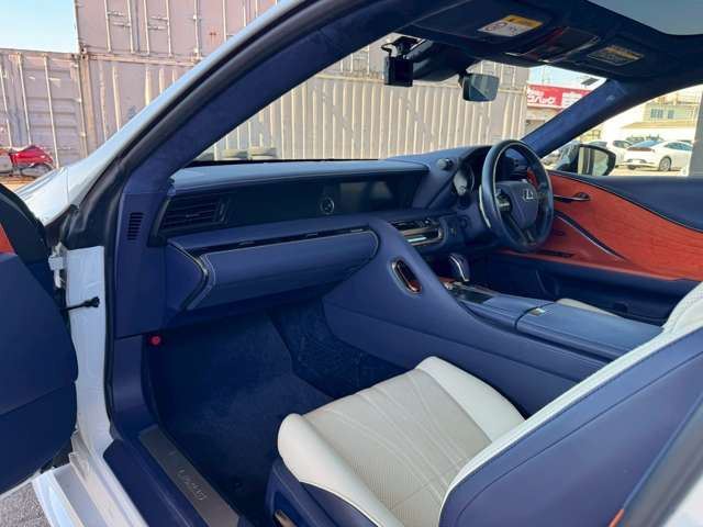 2017 Lexus LC — миниатюра 43